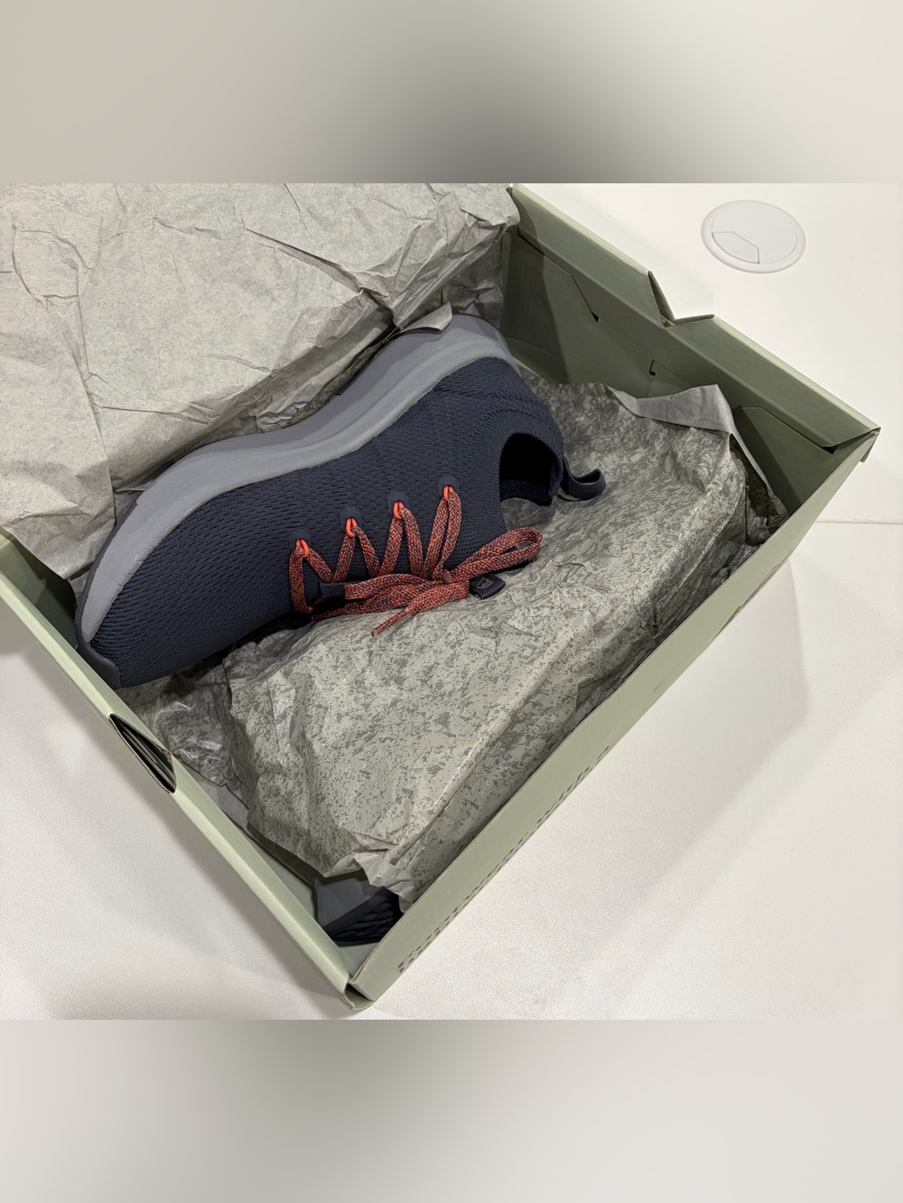 REI Women’s Size 8.5 Beyonder Walking Shoes NWT Odyssey Grey - Picture 8 of 15